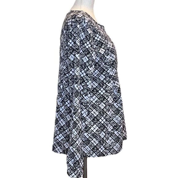 Van Heusen Tunic Top Blouse Women's M Black White Print Long Sleeve Polyester - Picture 2 of 7